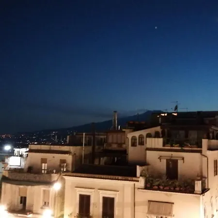 Apartment Aly Art Duomo, Gulf & Etna View *